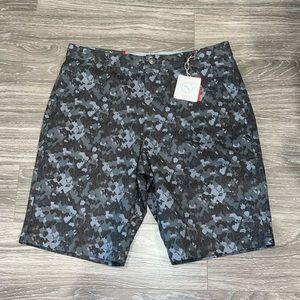 PUMA dassier golf shorts. Size 34. NWT
